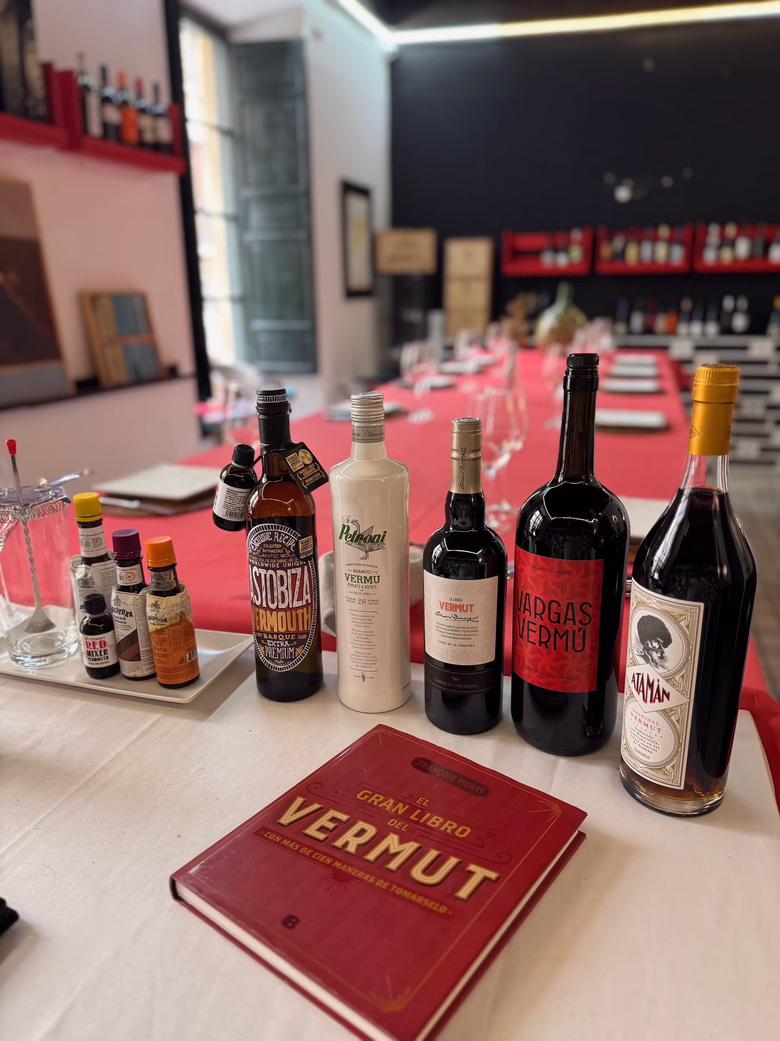 Catas de Vino — experiencia de vino con Ricardo Martínez en Granada (3)