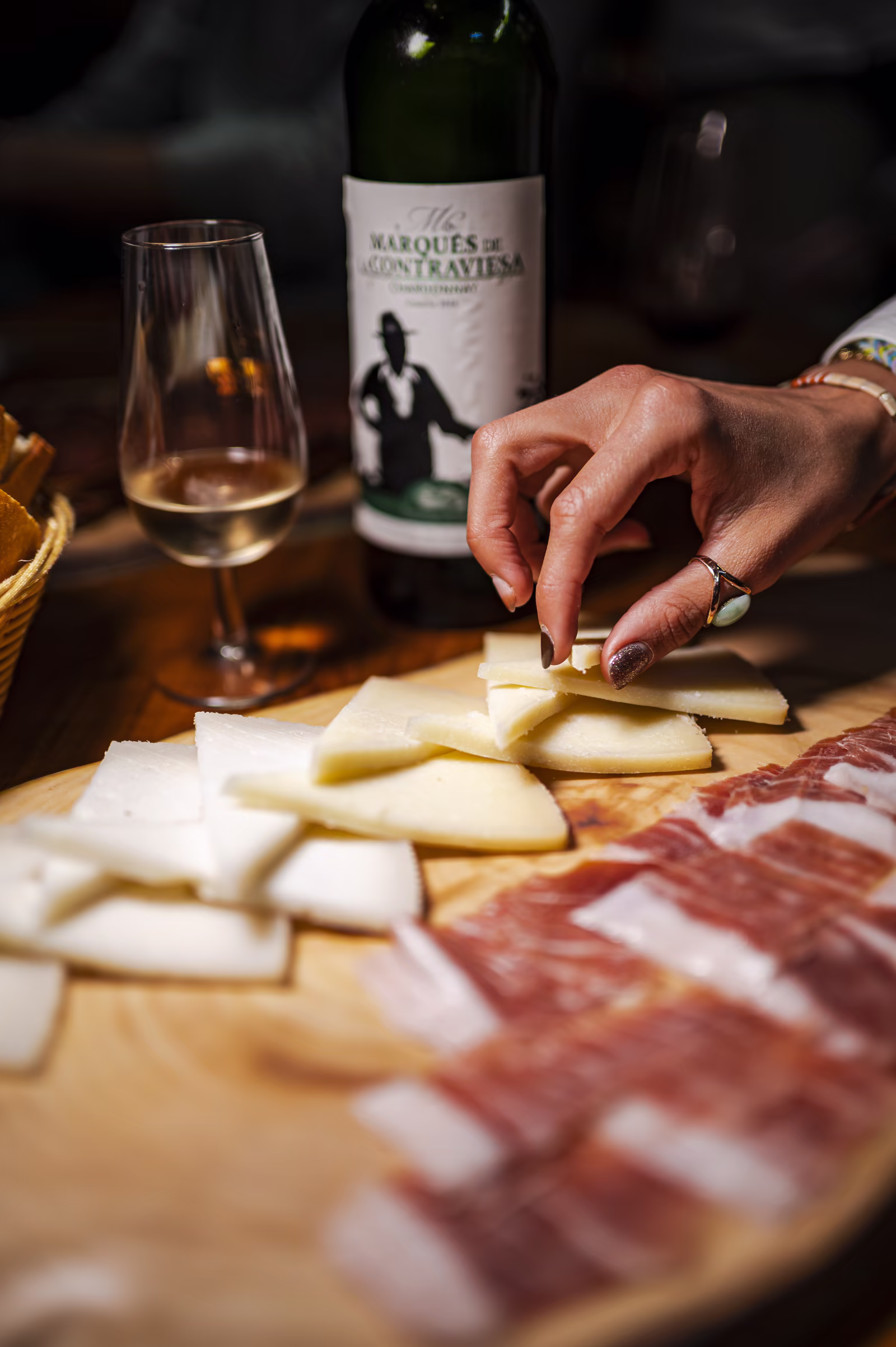 Granada Food Tour — wine experience with Ricardo Martínez in Granada (1)